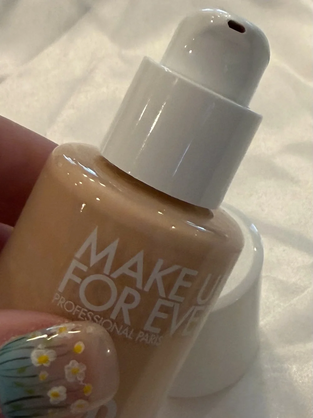 MAKE UP FOR EVER HD Skin Hydra Glow Liquid Foundation Glow Shade 1R02 1.01 fl oz